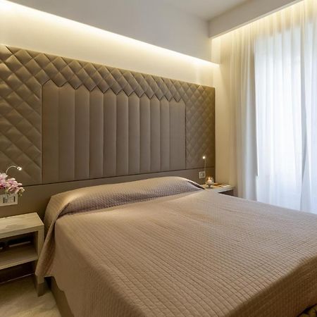 Harry'S Bar Trevi Luxury Apartments - Spagna Roma Exterior foto